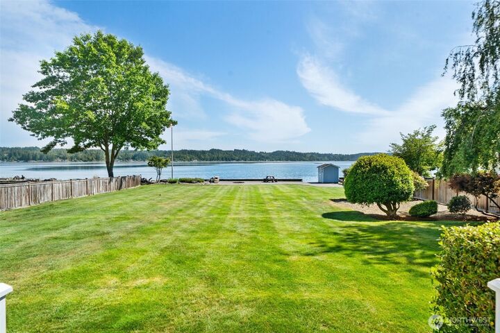 Property Photo: 41 NE Sundstrom Road WA 98528