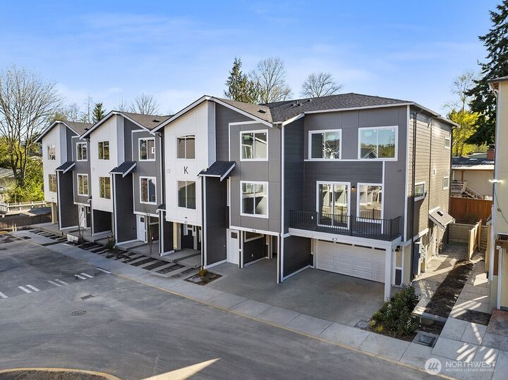 Property Photo: 16823 Alder Way K1 WA 98037