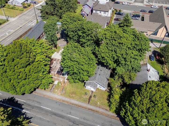 Property Photo:  1909 S Yakima Avenue  WA 98405 