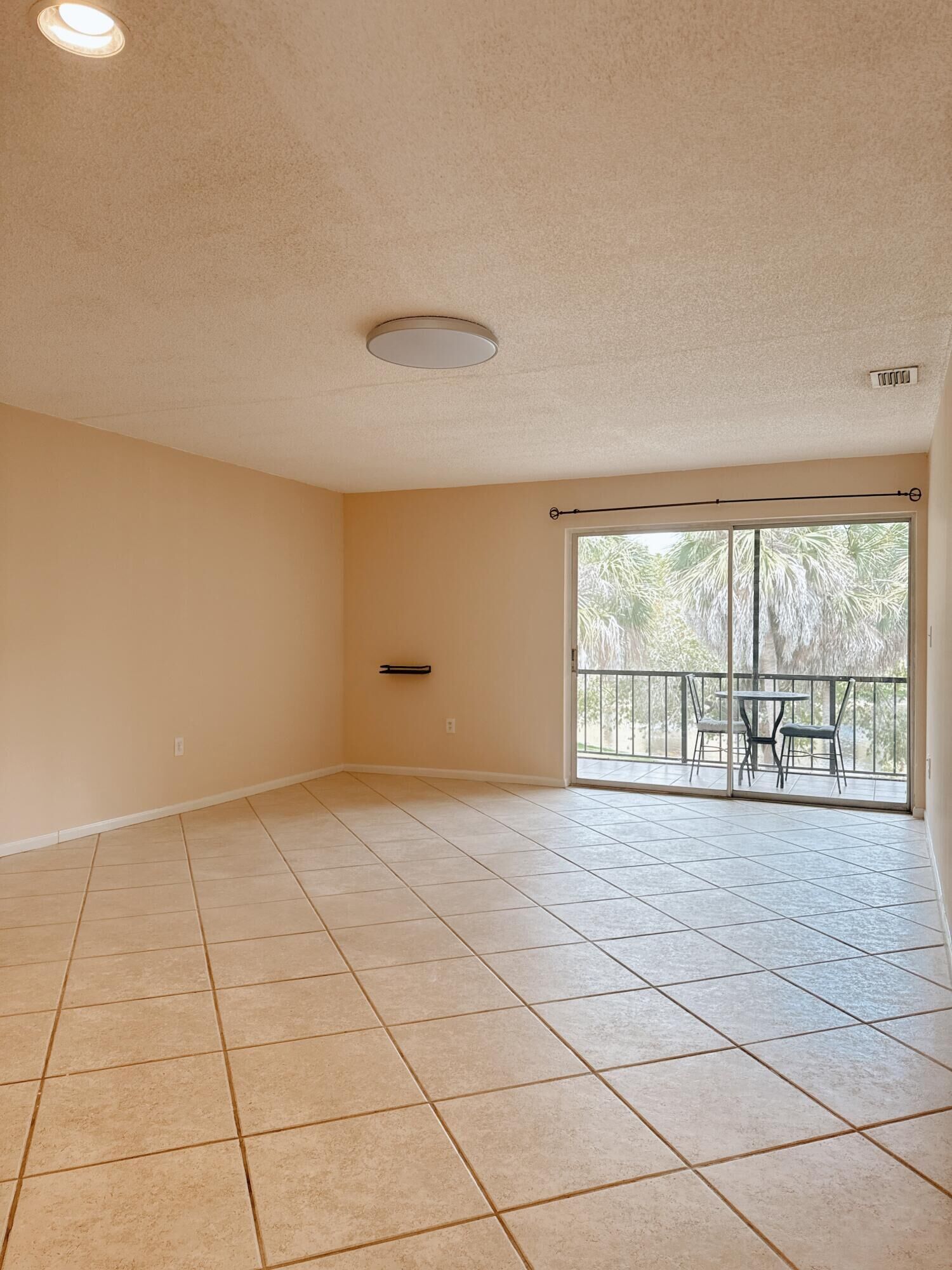 Property Photo:  872 SW 9th Street Circle 201  FL 33486 
