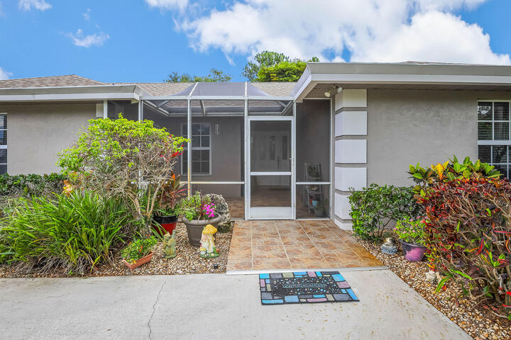 Property Photo:  8970 Yearling Drive  FL 33467 