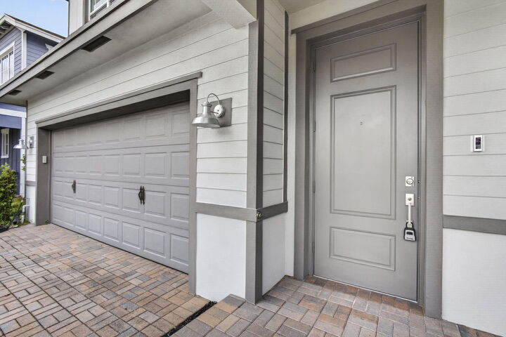 Property Photo:  1319 Arrowhead Point Road  FL 33470 