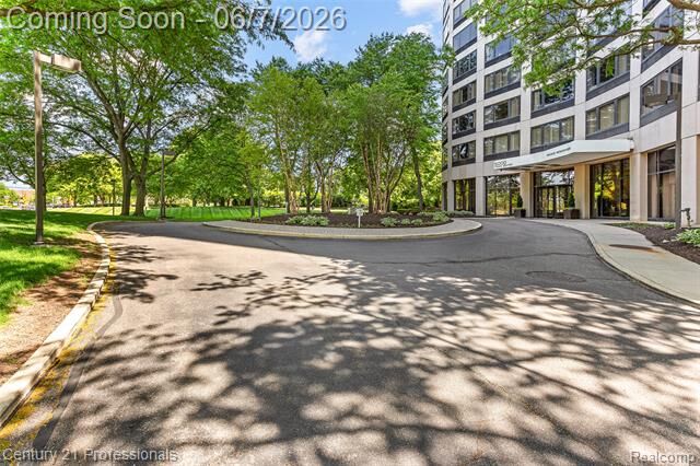 Property Photo: 5000 Town Center #1605 MI 48075