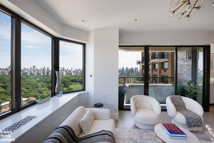 Property Photo:  22 W 66th Street Ph  NY 10023 