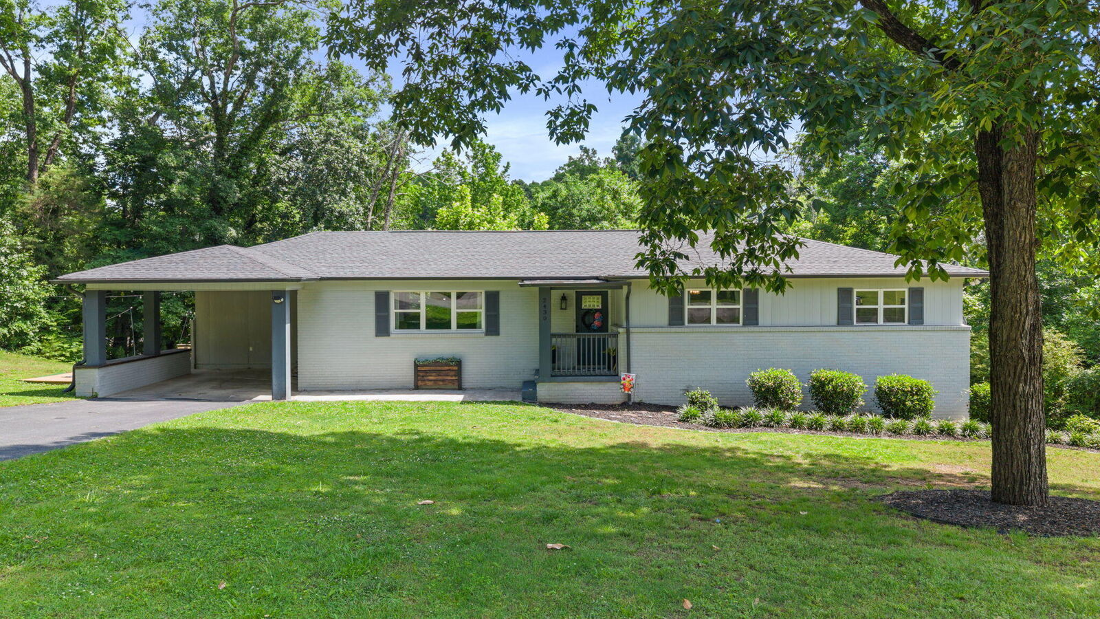 Property Photo: 2430 Walnut Drive NW TN 37311