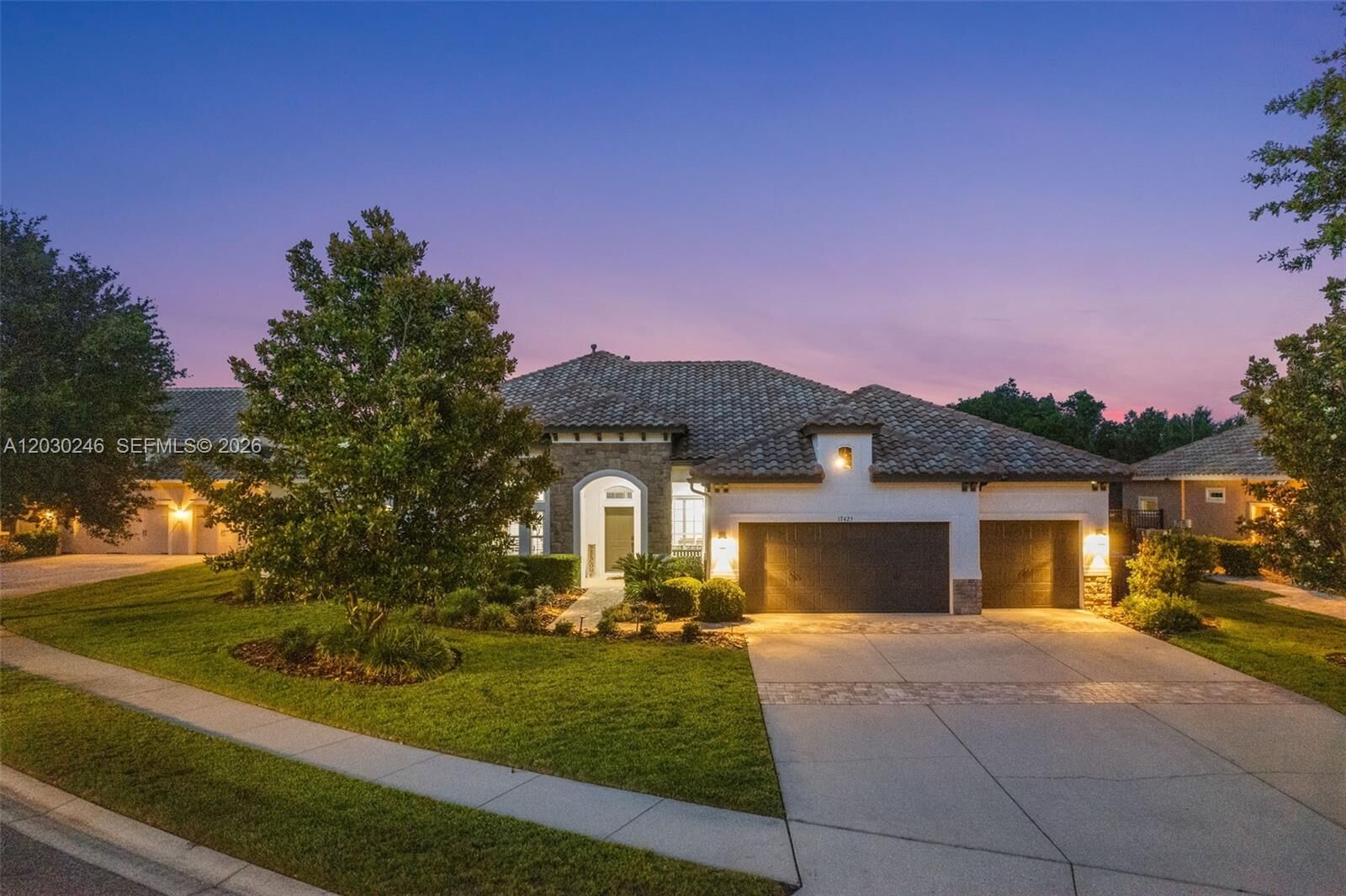 Property Photo:  17425 Varona Pl  FL 33548 