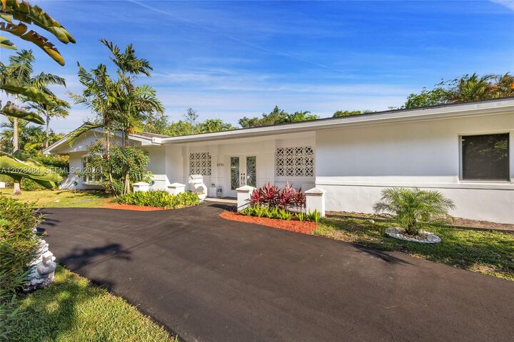 Property Photo:  6970 SW 124th St  FL 33156 