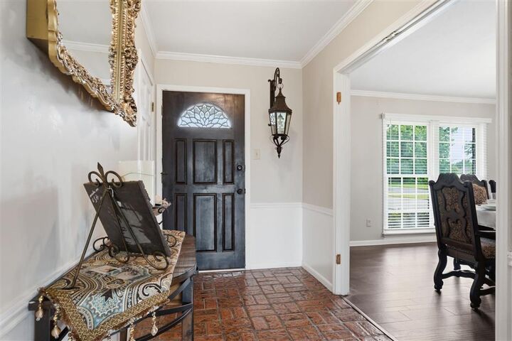 Property Photo:  908 Henrietta Lane  LA 70605 
