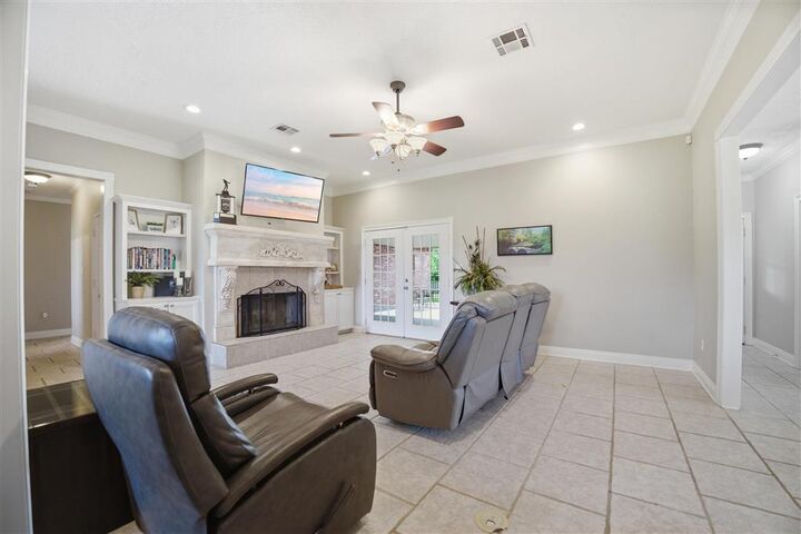 Property Photo:  1543 Holly Run Drive  LA 70611 