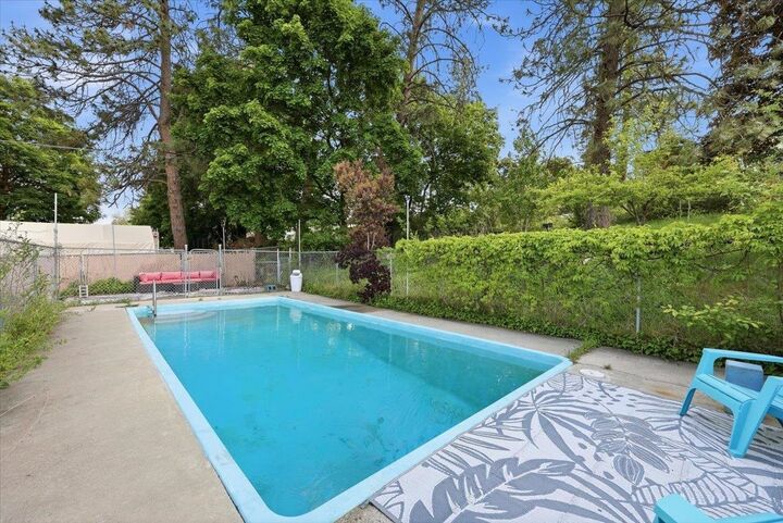 Property Photo:  5128 N Greenwood Blvd  WA 99205 