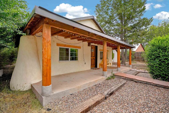 Property Photo:  18 Camino Abajo De La Loma E  NM 87557 
