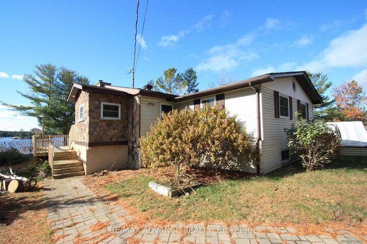 77 Rockview Road — photo 1