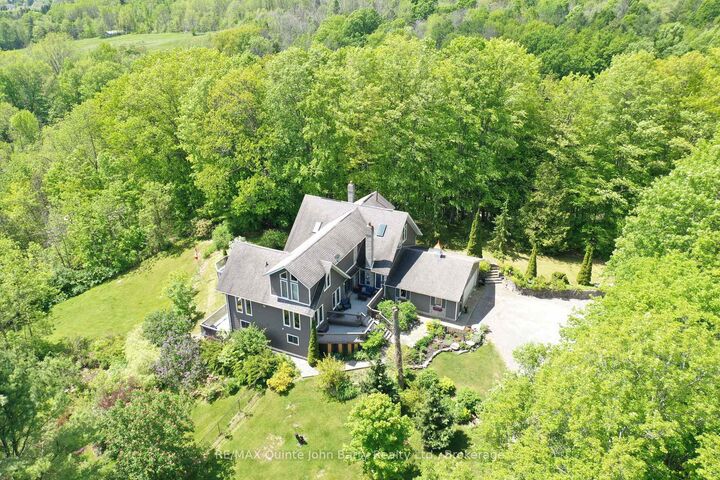 Property Photo: 331 Drewery Street ON K0K 1H0