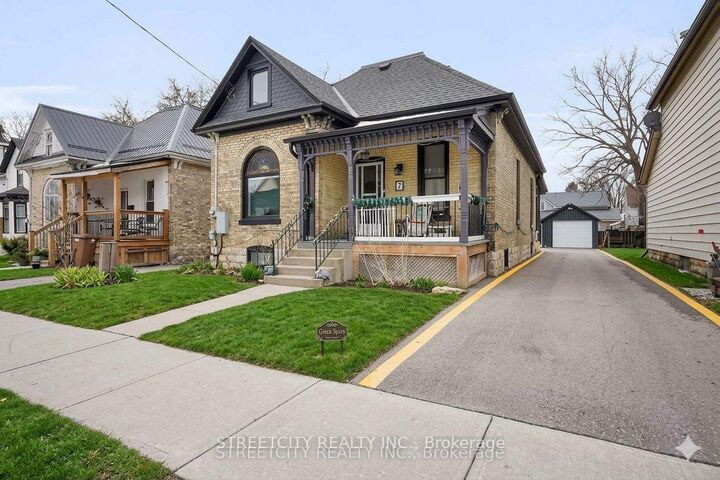 7 Myrtle Street — photo 1