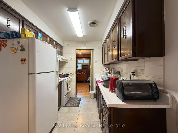 Property Photo: 25 Yucatan Road ON M2H 2K9