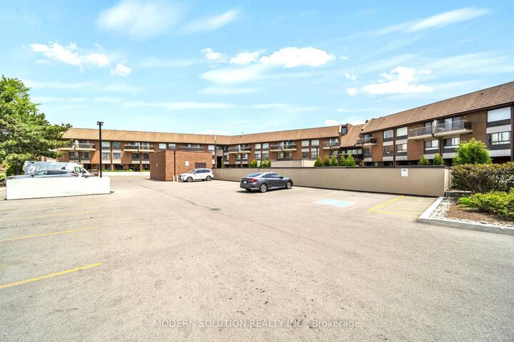 Property Photo: 1000 Cedarglen Gate N 201 ON L5C 3Z5