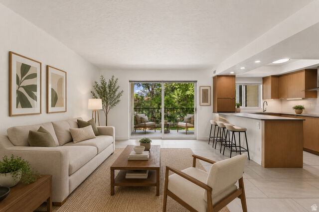 Property Photo: 588 E Vine St S 2A UT 84107