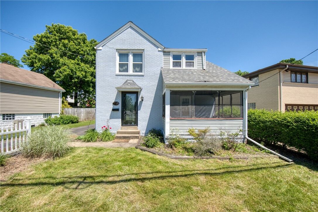 Property Photo:  113 Good Ln  PA 15237 