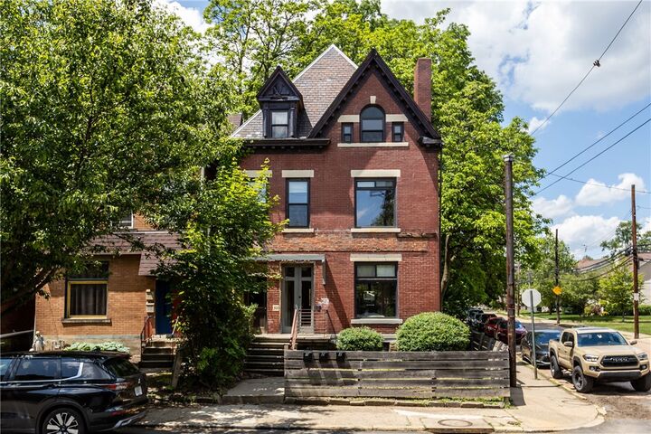 Property Photo: 300 S Trenton Ave PA 15221