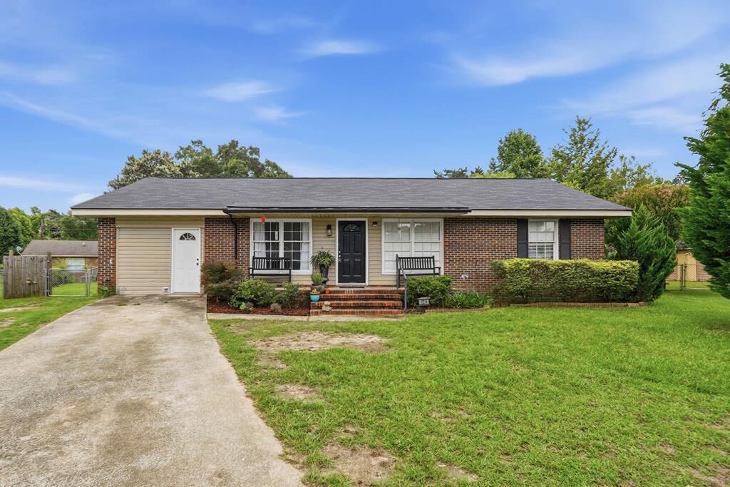 Property Photo:  124 Jefferson Court  GA 31763 