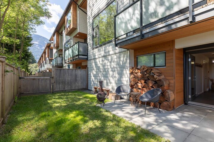 Property Photo: 38447 Buckley Avenue 3 BC V8B 0B8