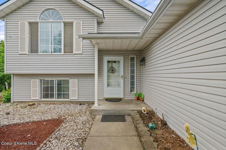 Property Photo:  5890 N Dunmoore St  ID 83815 