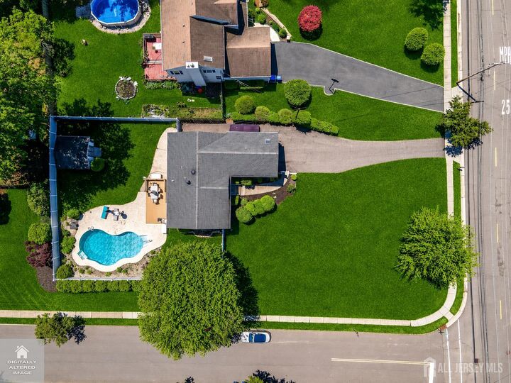 Property Photo:  229 Grandview Avenue  NJ 08854 