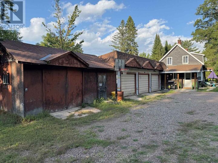 Property Photo: 27 Stencells Road ON K8A 6W8