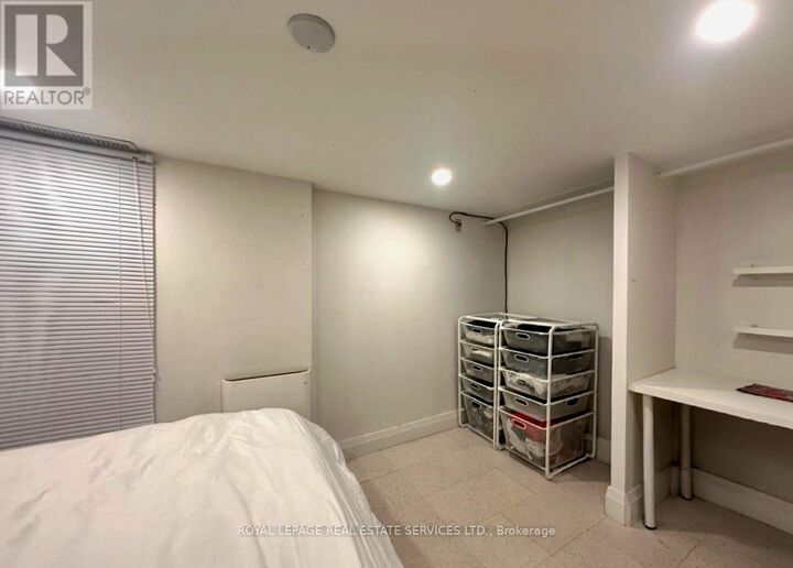 Property Photo:  1399 Lansdowne Avenue Lower  ON M6H 3Z9 
