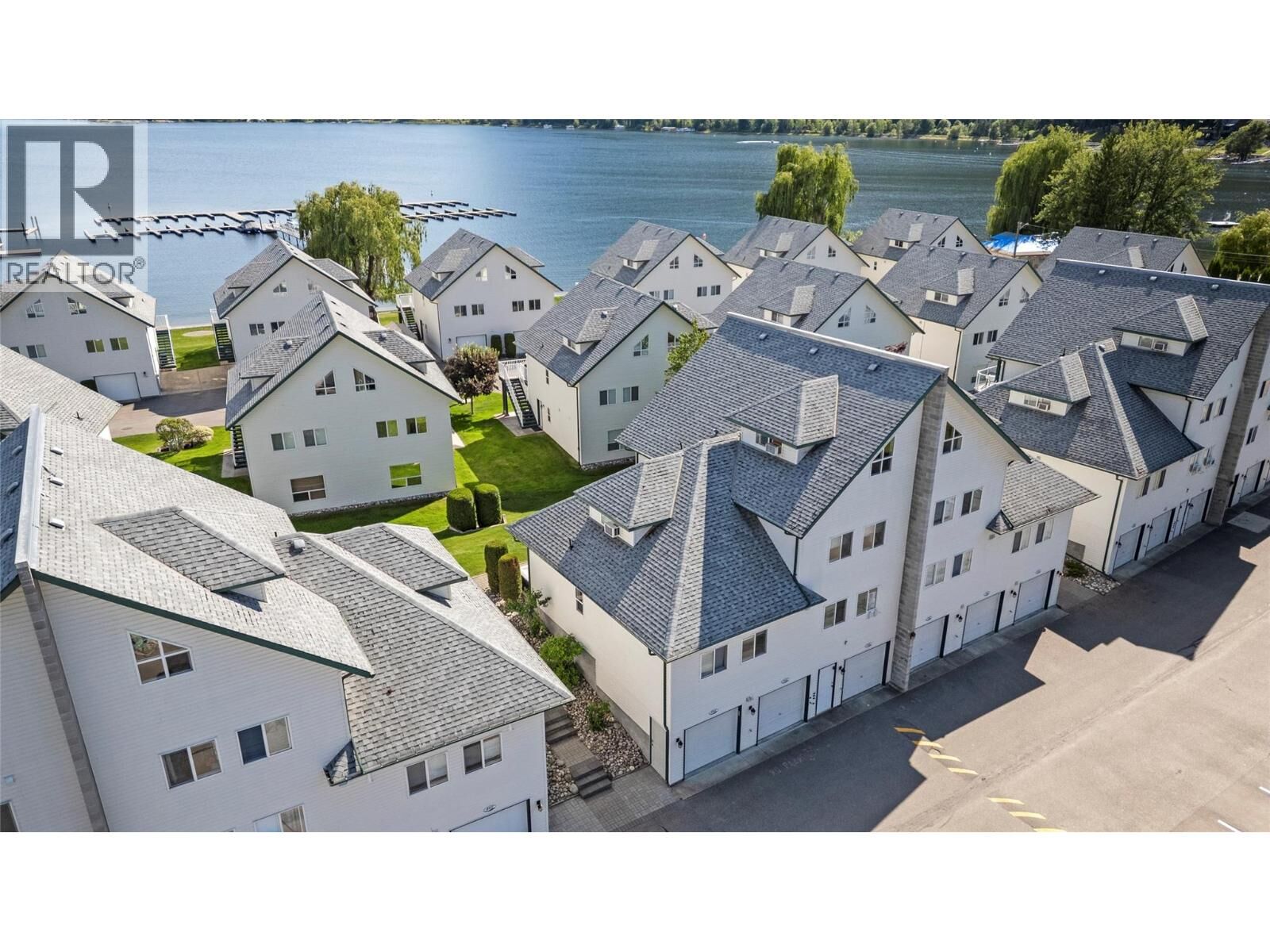 Photo de la propriété:  213 White Pine Crescent 243  BC V0E 2V1 