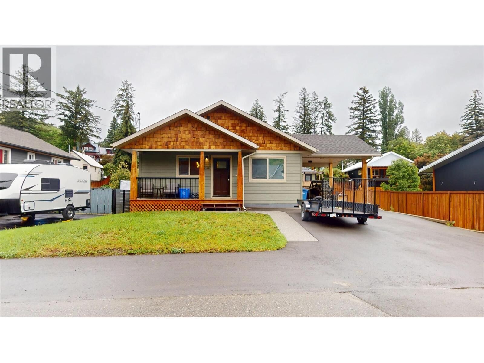 Property Photo:  230 303 Avenue  BC V1A 3G5 