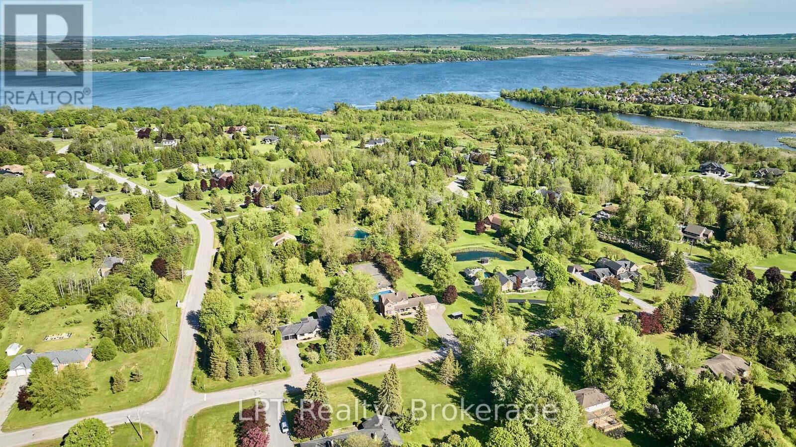 Property Photo:  16 Cawkers Cove Road  ON L9L 1P4 
