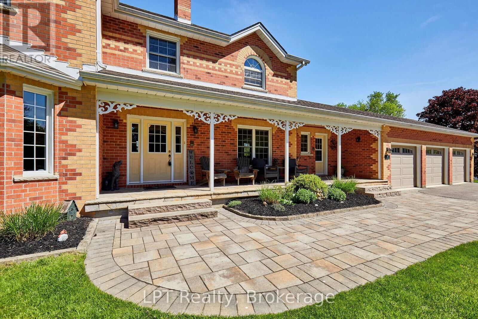 Property Photo: 16 Cawkers Cove Road ON L9L 1P4