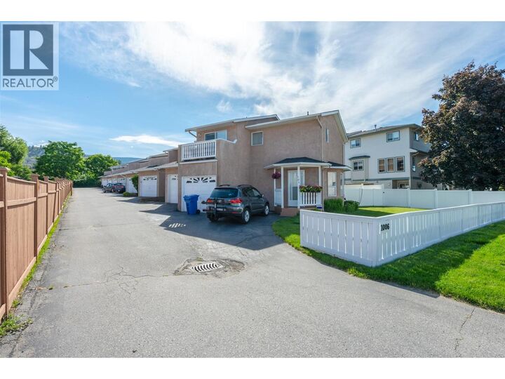 Property Photo: 1006 King Street 106 BC V2A 4S6