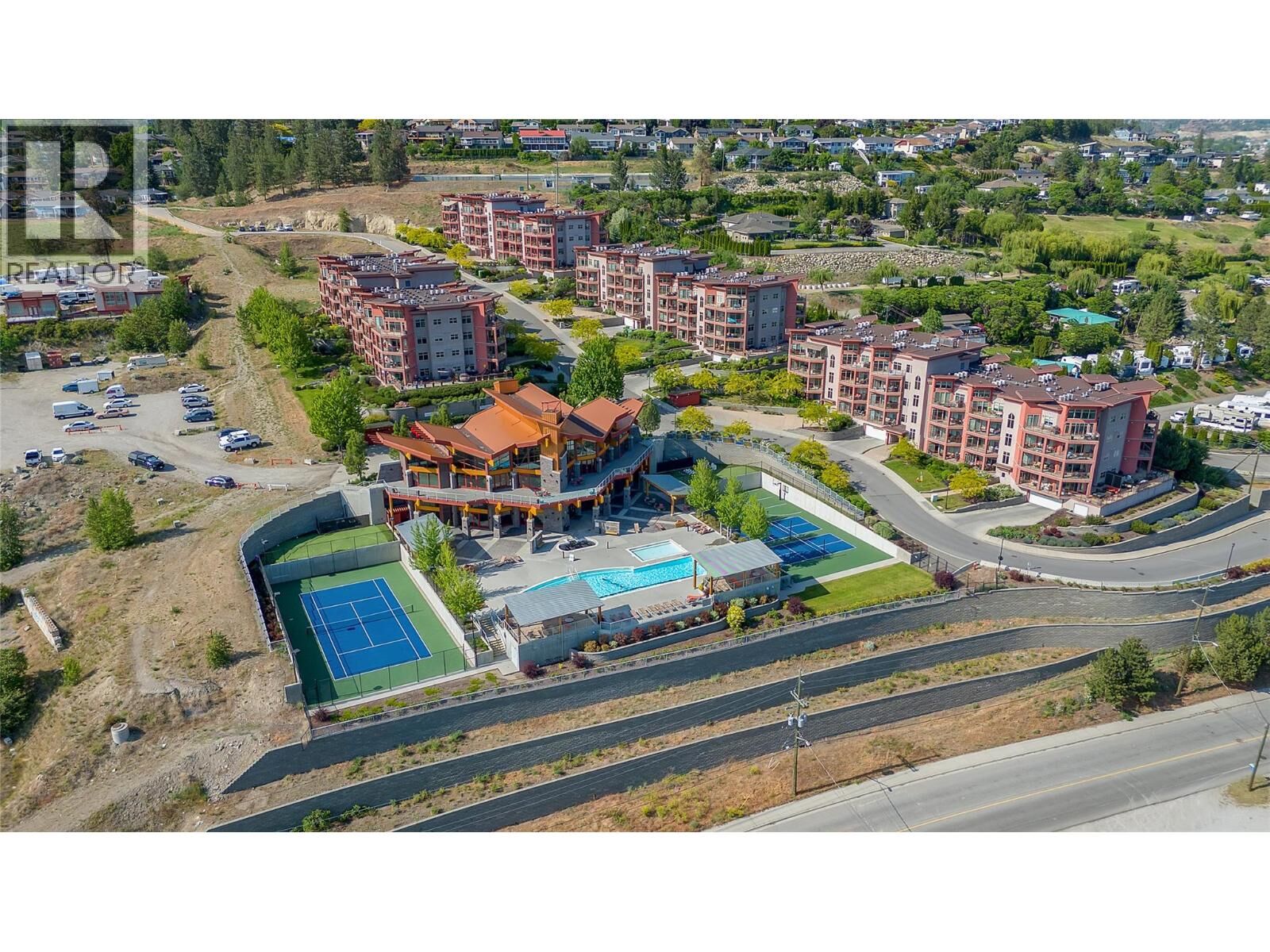 Property Photo: 3229 Skyview Lane 306 BC V4T 3J3