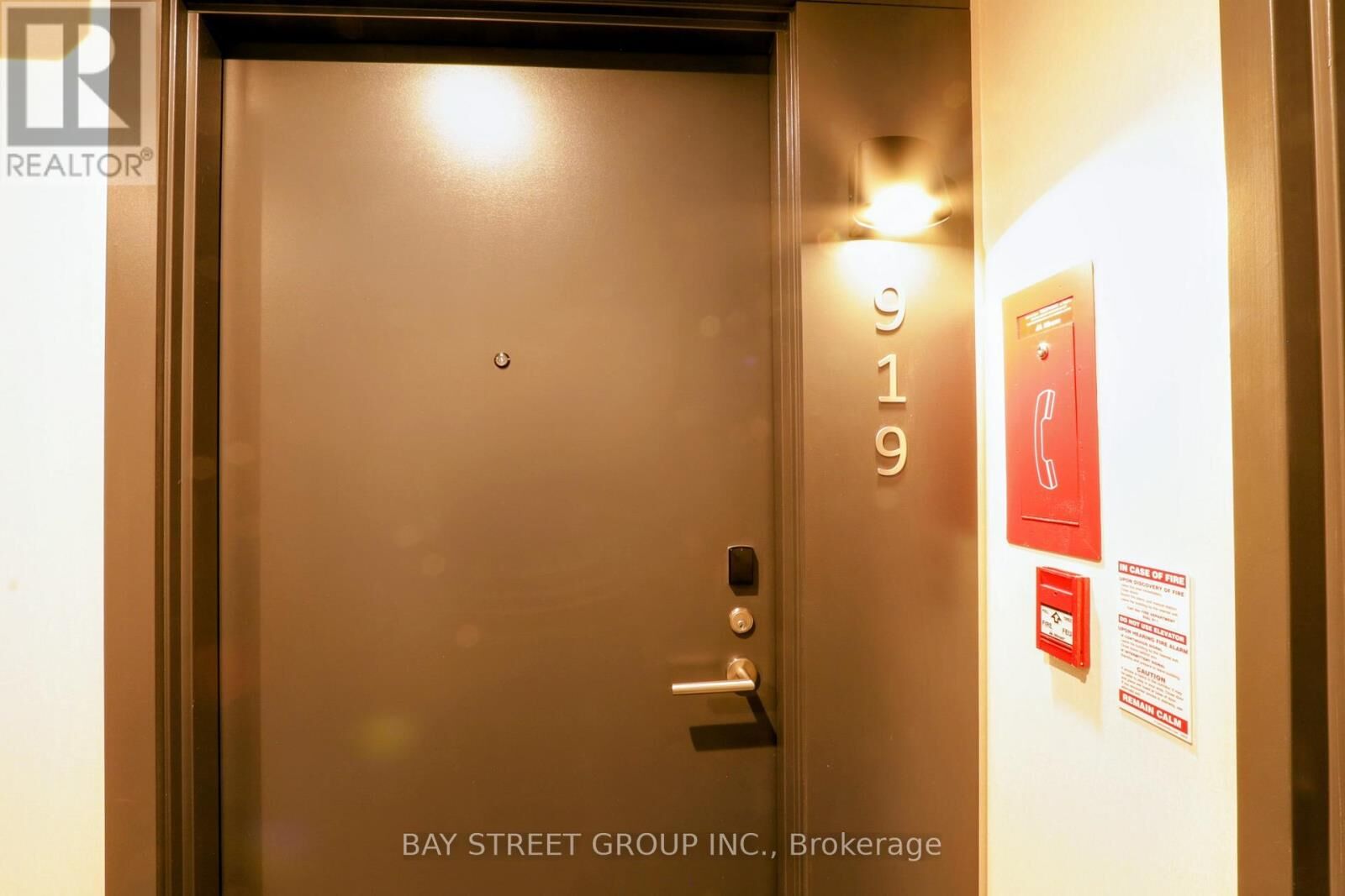 Property Photo:  180 Front Street East 919  ON M5A 0K9 