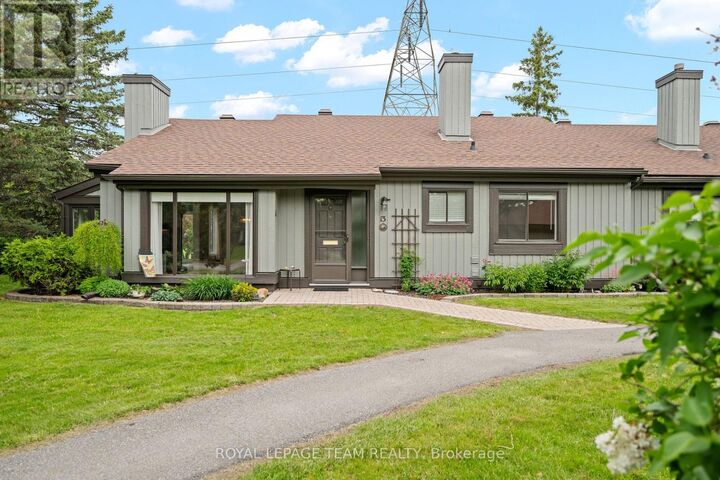 13 Arbor Ridge — photo 1