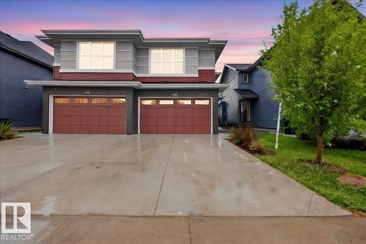Photo de la propriété:  12803 205 Street NW  AB T5S 0L8 