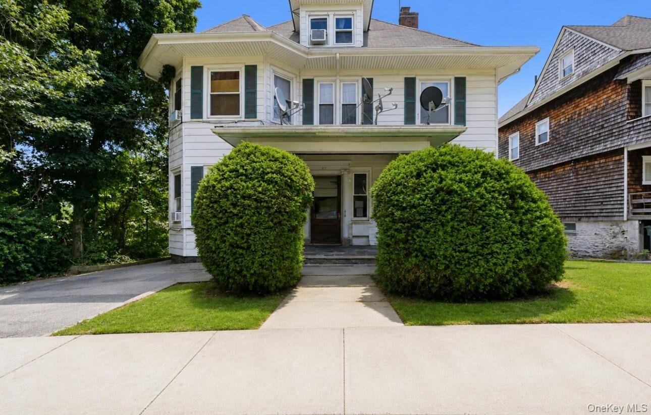 Property Photo:  27 Soundview Street  NY 10573 