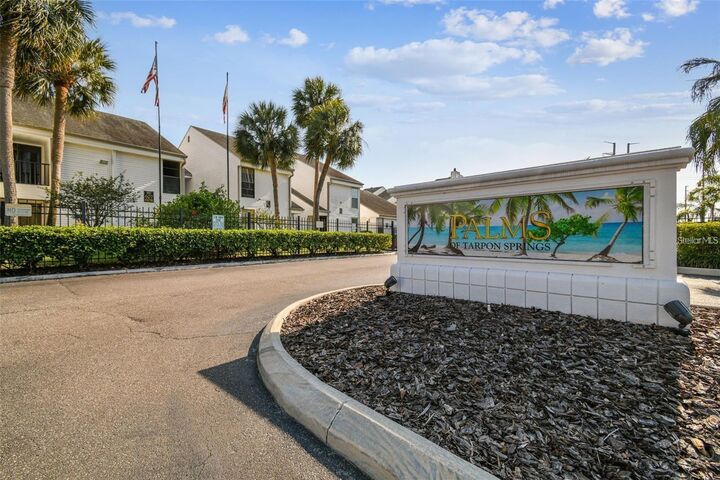 Property Photo:  673 Haven Place 673  FL 34689 