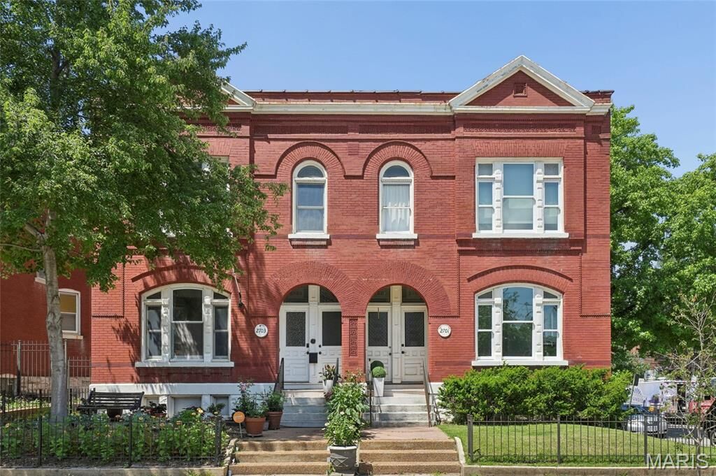 Property Photo:  2701 Ann Avenue  MO 63104 
