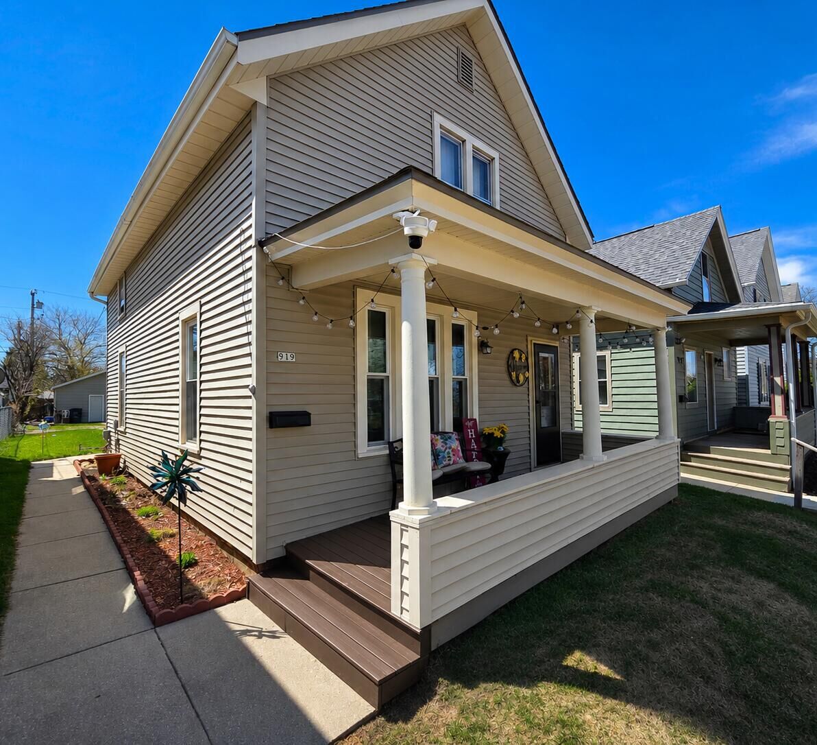 Property Photo:  919 High Ave  WI 53081 