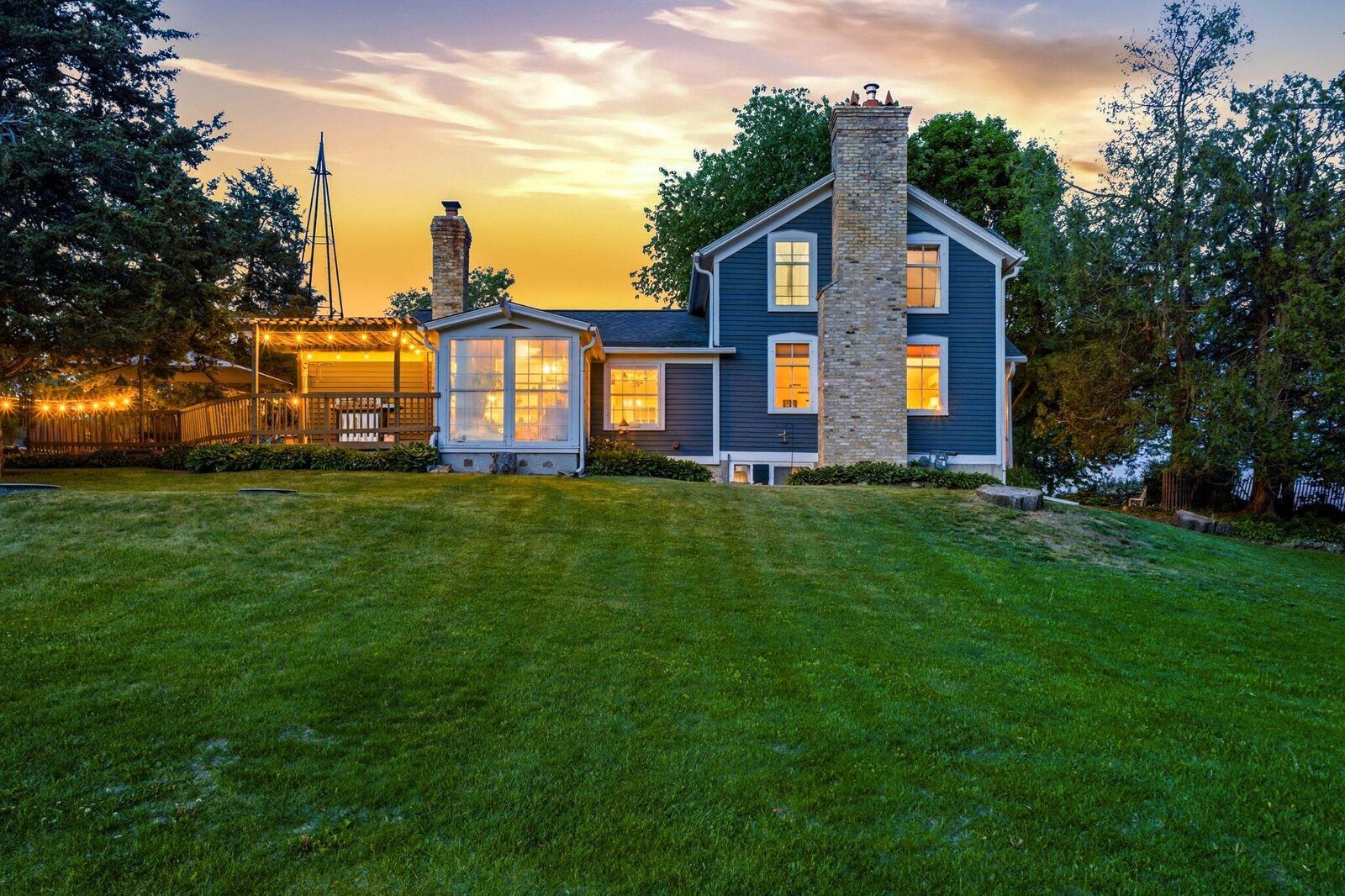 Property Photo:  1770 Pleasant Valley Rd  WI 53024 