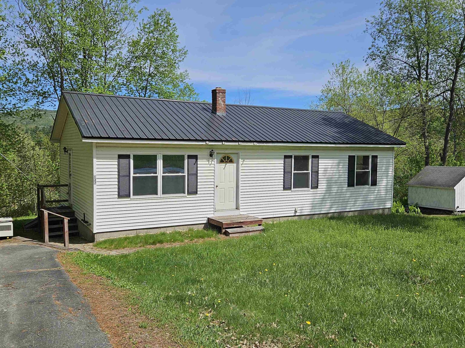 Property Photo:  133 Highland Avenue  NH 03561 