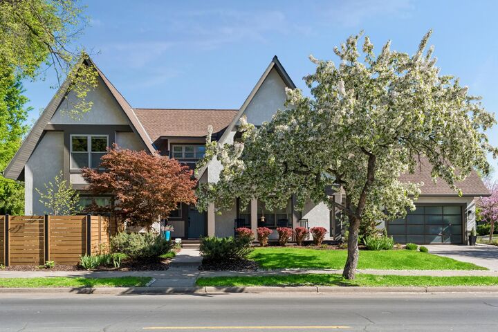 Property Photo:  3844 Xerxes Avenue S  MN 55410 