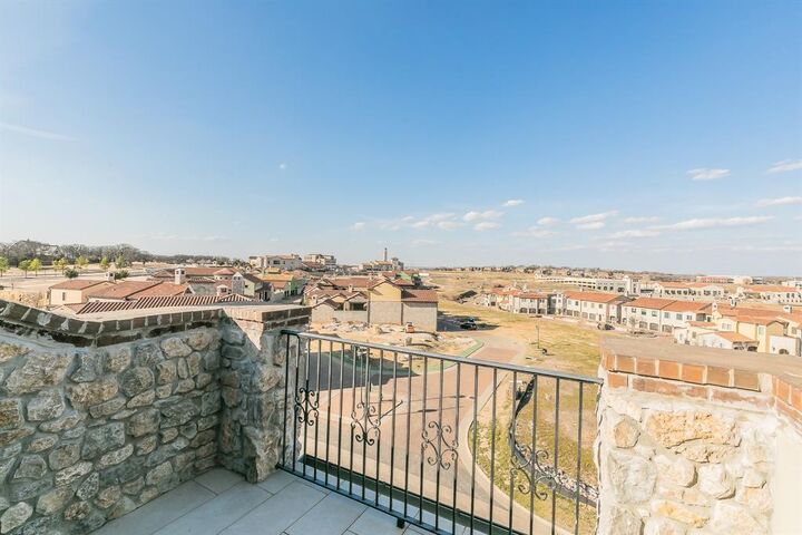 Property Photo:  61 Cortes Drive  TX 76262 