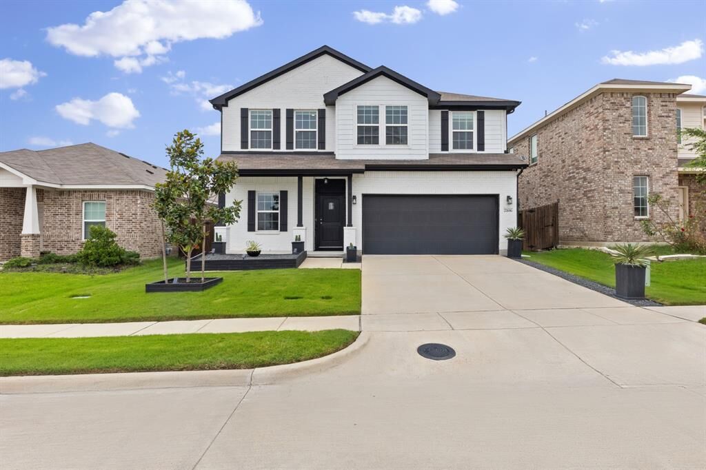 Property Photo:  2106 Callahan Drive  TX 75126 