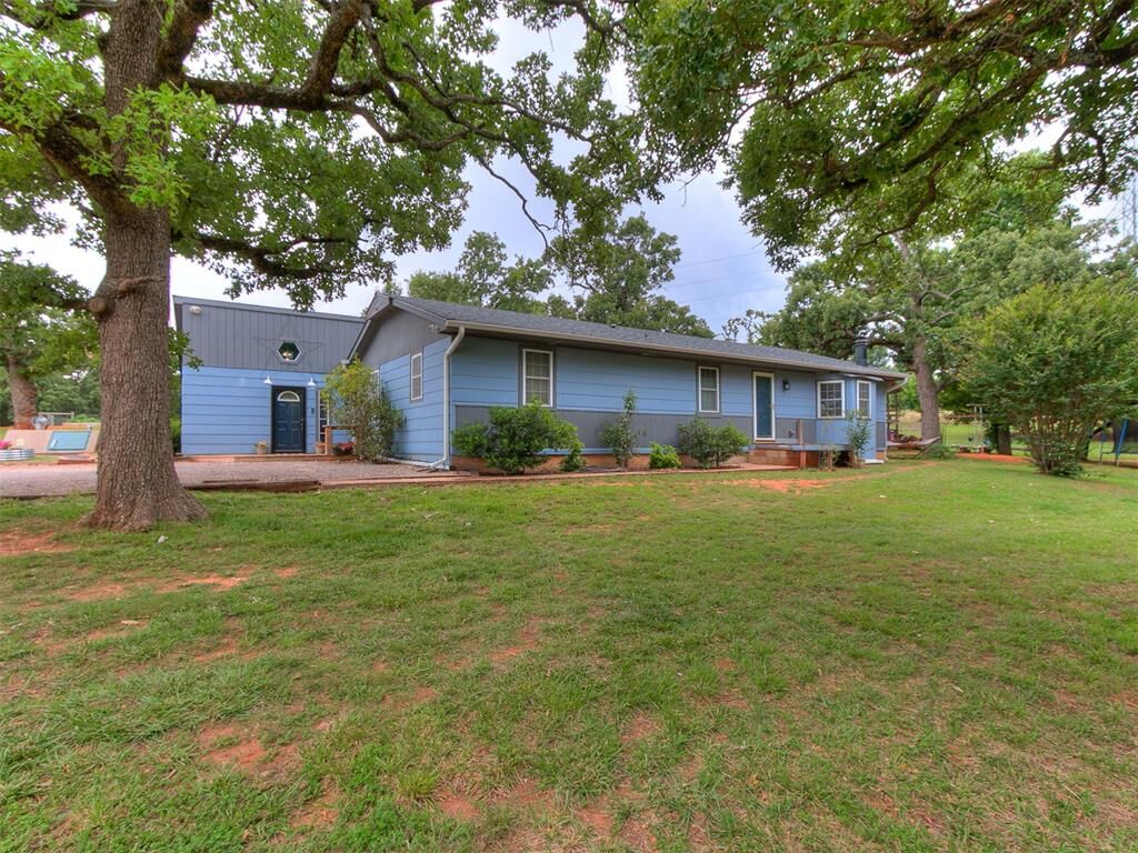 Property Photo: 18200 Mayridge Drive OK 74857
