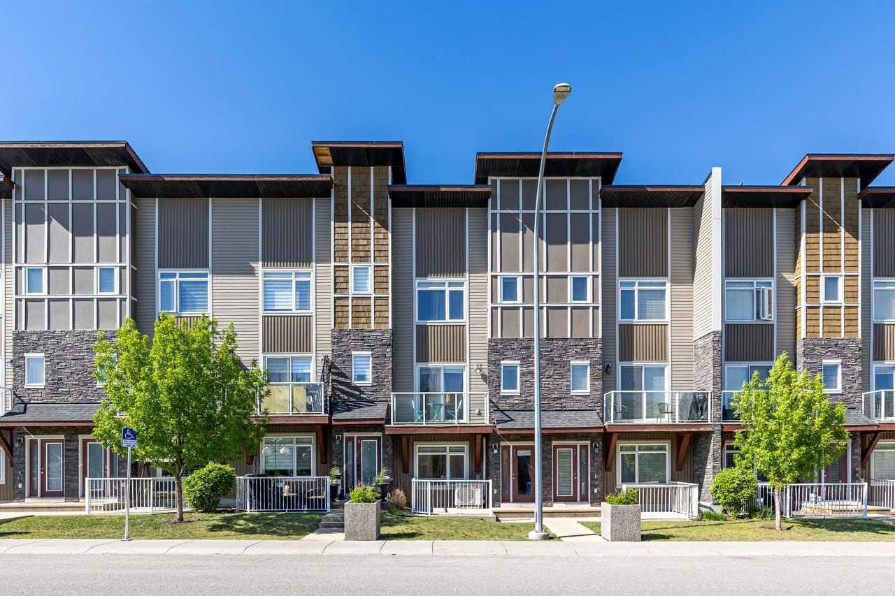 Property Photo:  11 Skyview Point Heath NE  AB T3N 0L7 