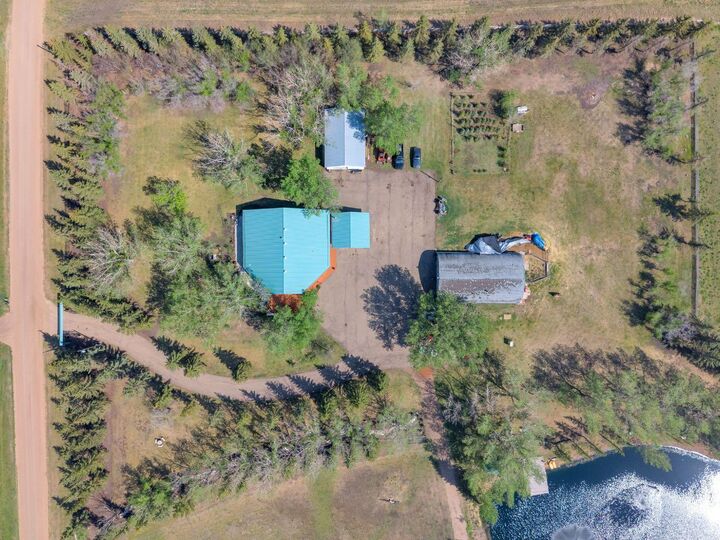 Property Photo: 311037A Range Road 222 AB T0M 2A0